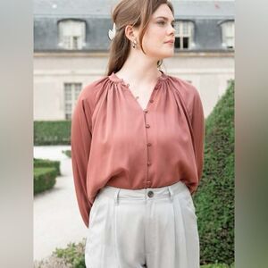 Darling Society Button Down Flowy Blouse In sable Size Medium EUC